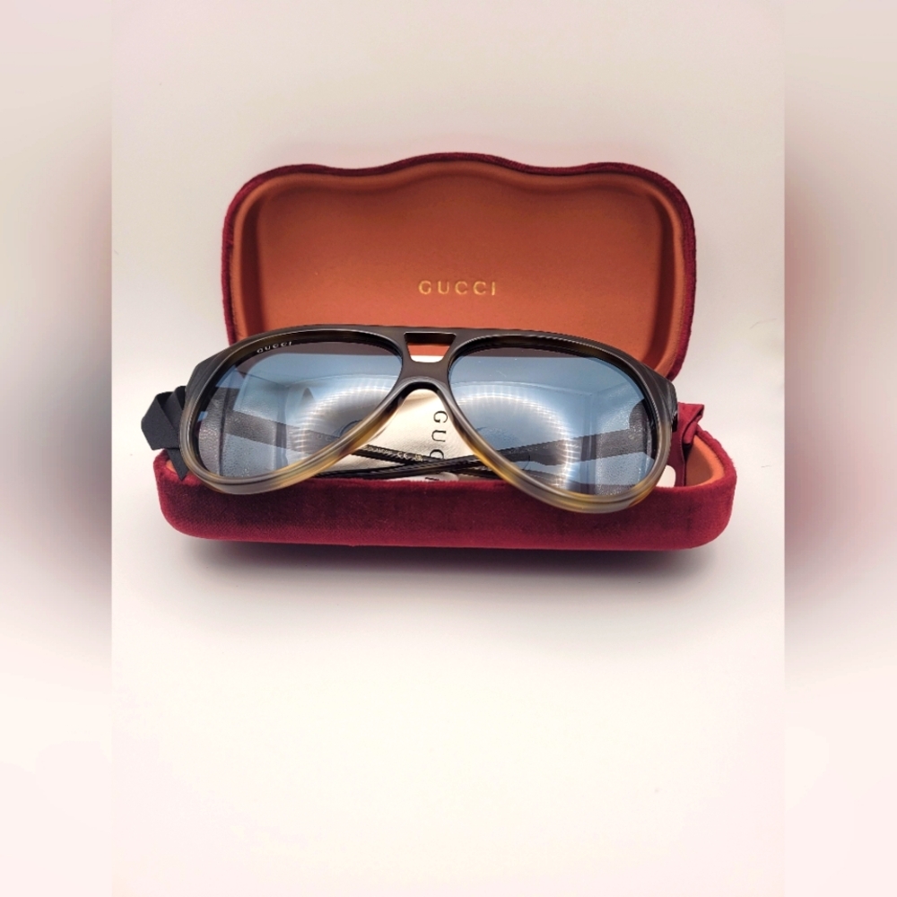 Gucci Unisex Aviator Sunglasses